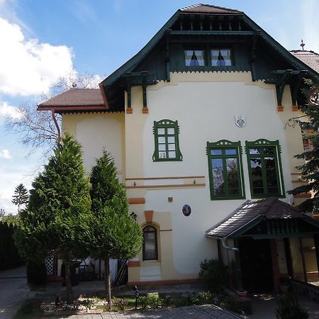 Zamok U Grofa Hotel Нитра Екстериор снимка